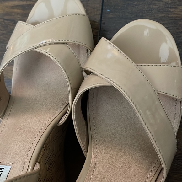 Steve Madden Wedge Sandals - Picture 7 of 7